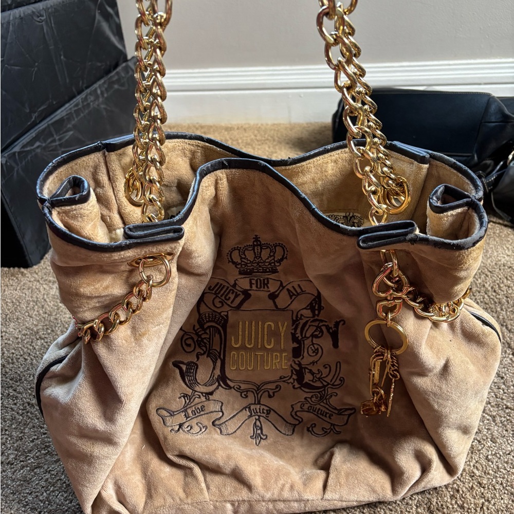 Juicy Couture Beige Shoulder Bag with Gold Chains
